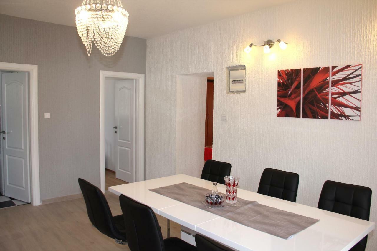 Apartmani Corleone Bilice Extérieur photo
