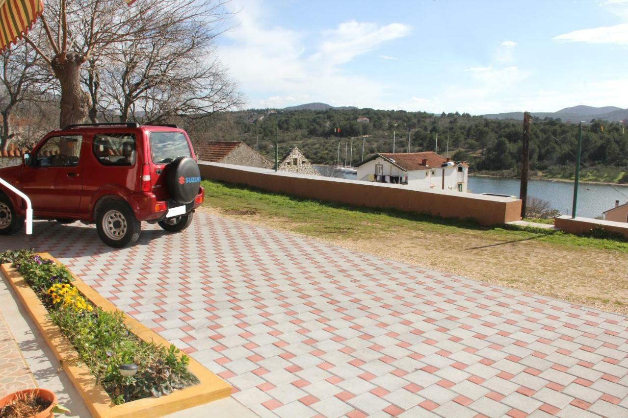Apartmani Corleone Bilice Extérieur photo