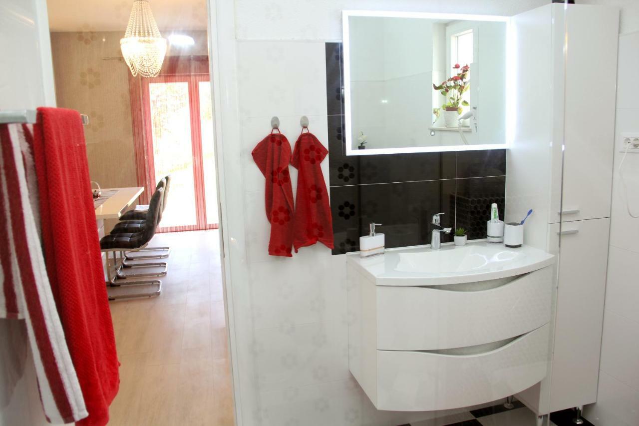 Apartmani Corleone Bilice Extérieur photo