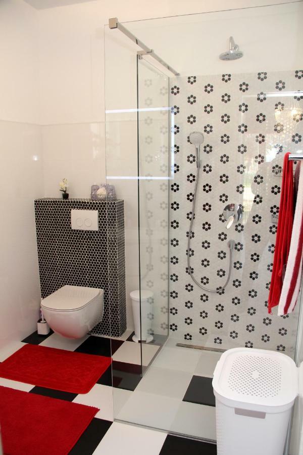 Apartmani Corleone Bilice Extérieur photo