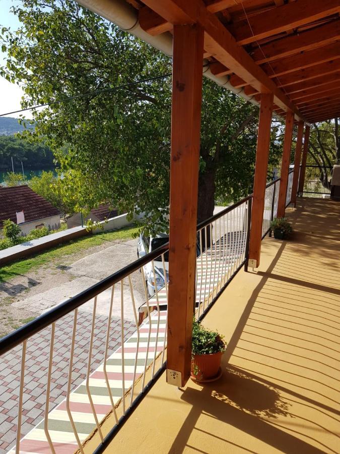 Apartmani Corleone Bilice Extérieur photo